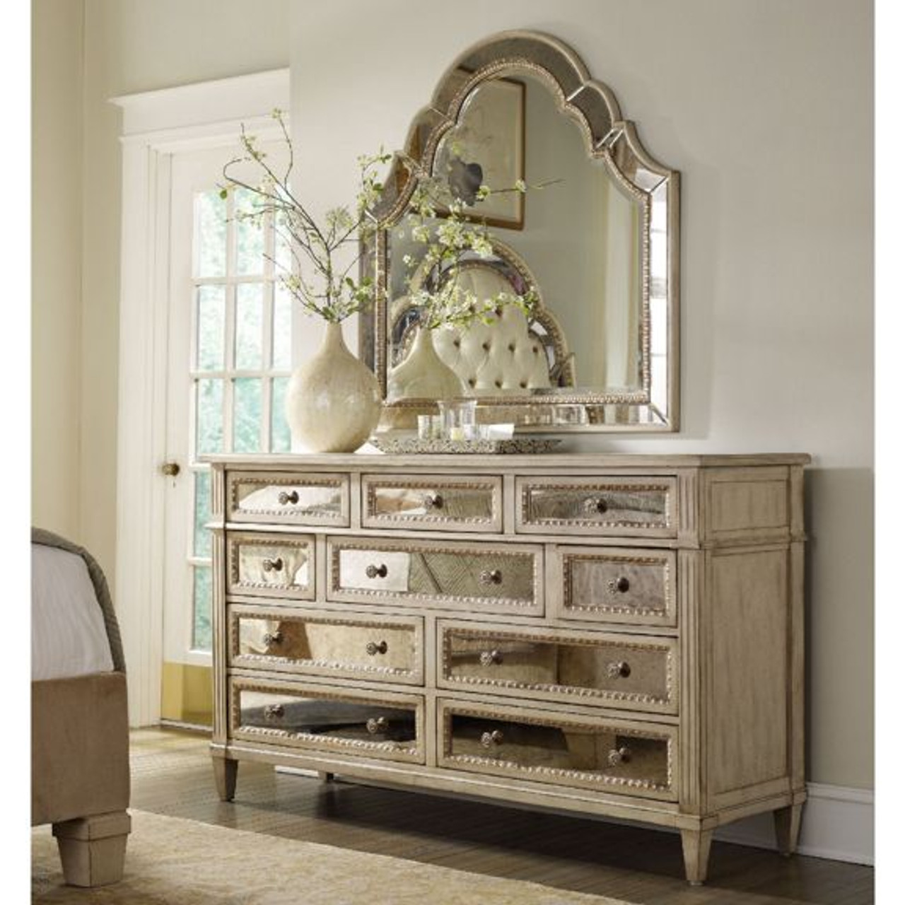 dresser mirrored